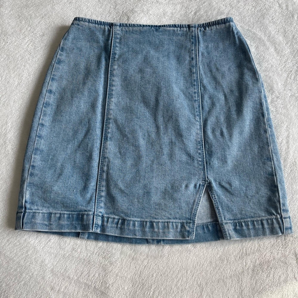 PacSun high-waisted denim skirt